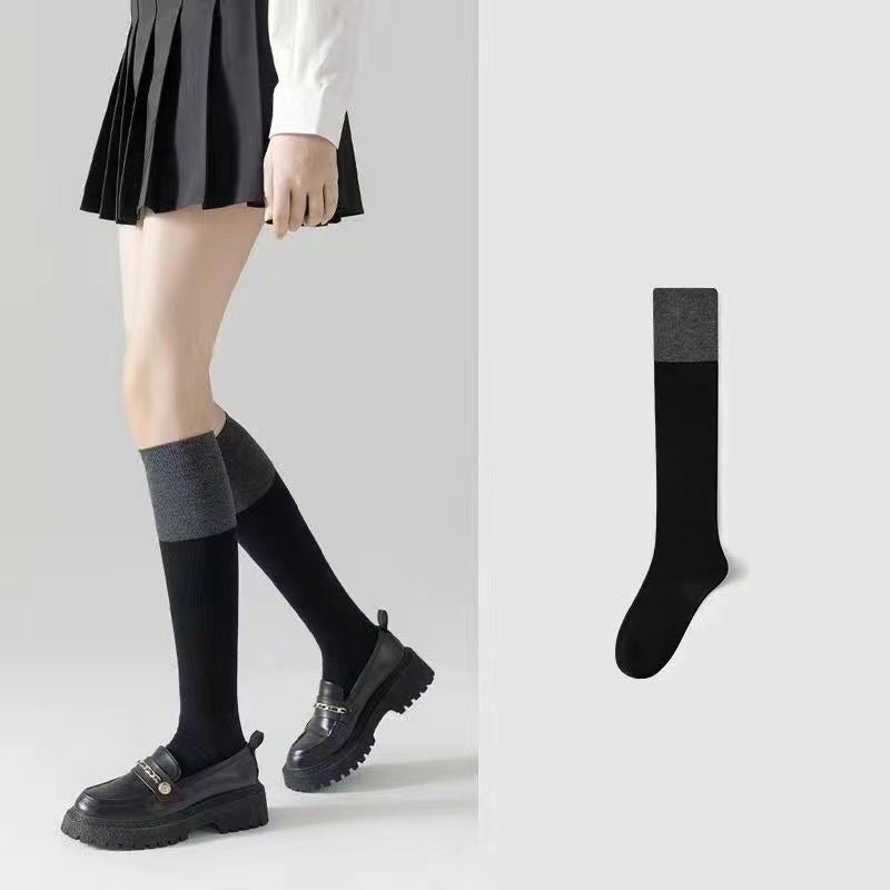 [Three-part compression socks] Wear comic legs